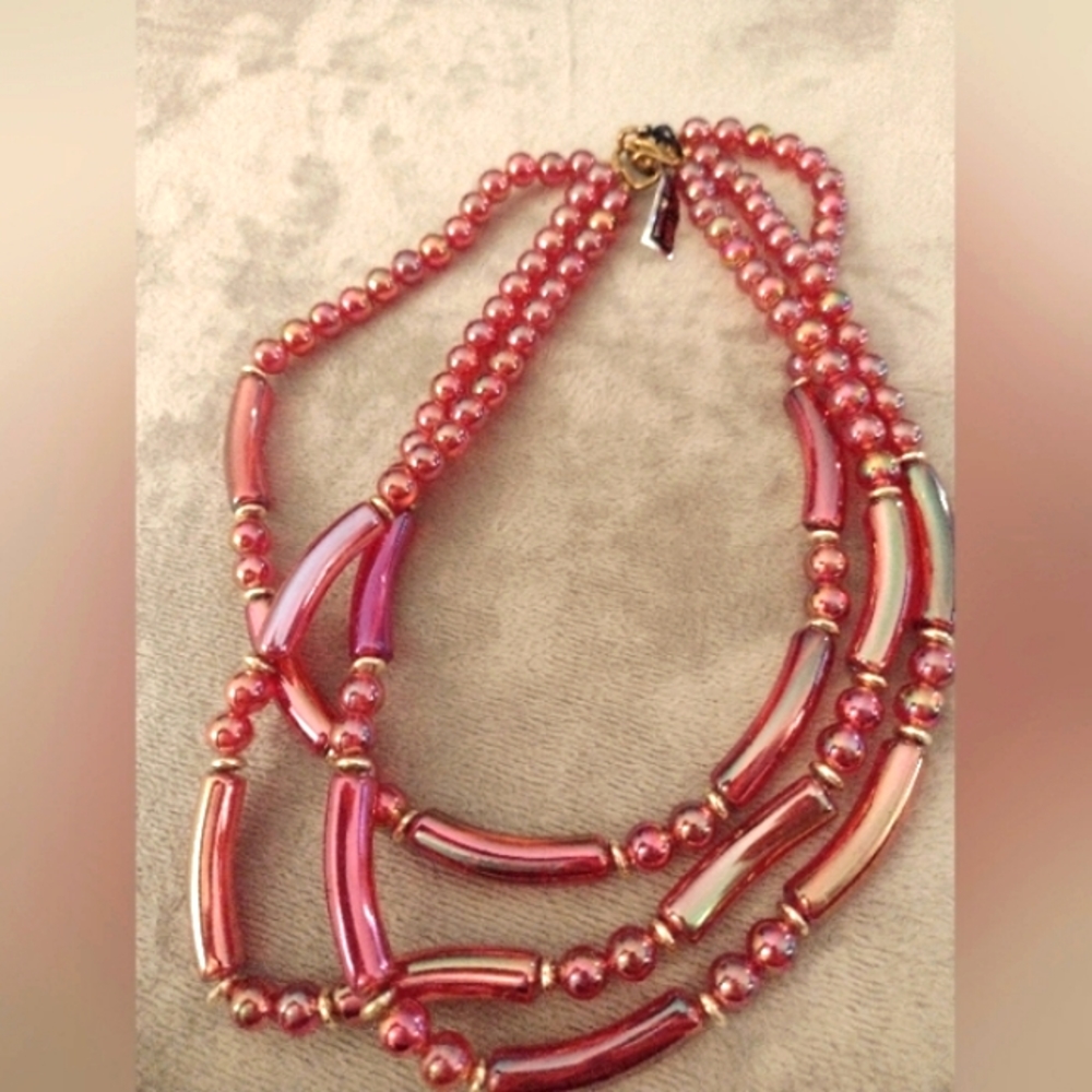 Elegant Pink Beaded Necklace
